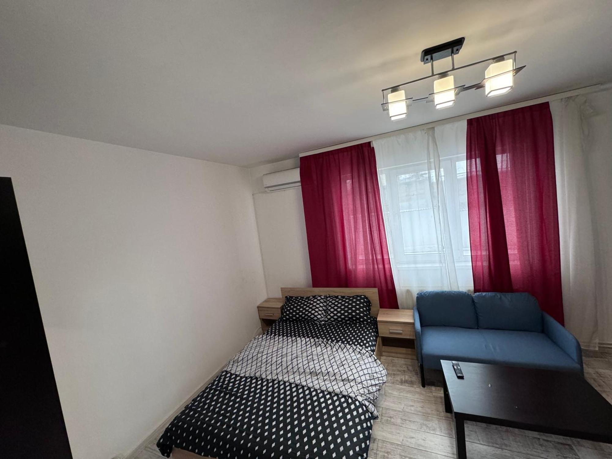 Cozy Studio 10 Min Away From Th Center Of The City Bukarest Exteriör bild
